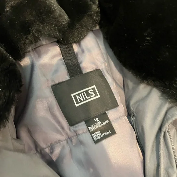 Nils brand ladies designer skiwear. - Picture 11 of 13